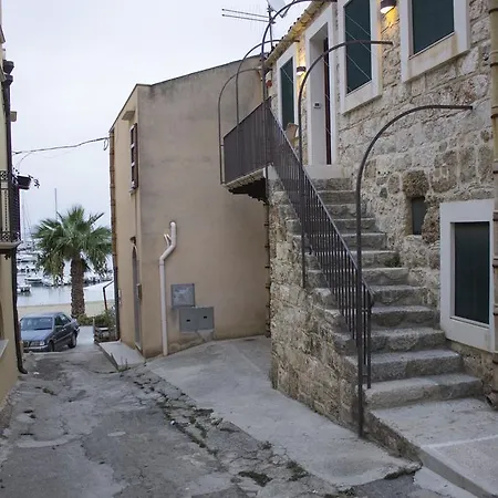 Exclusive Marina Apartment